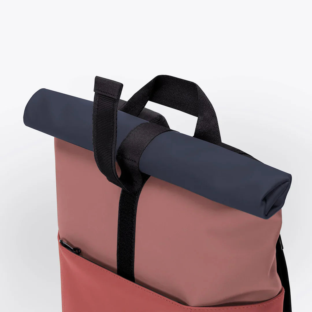 Hajo Mini in Dark rose Hibiscus
