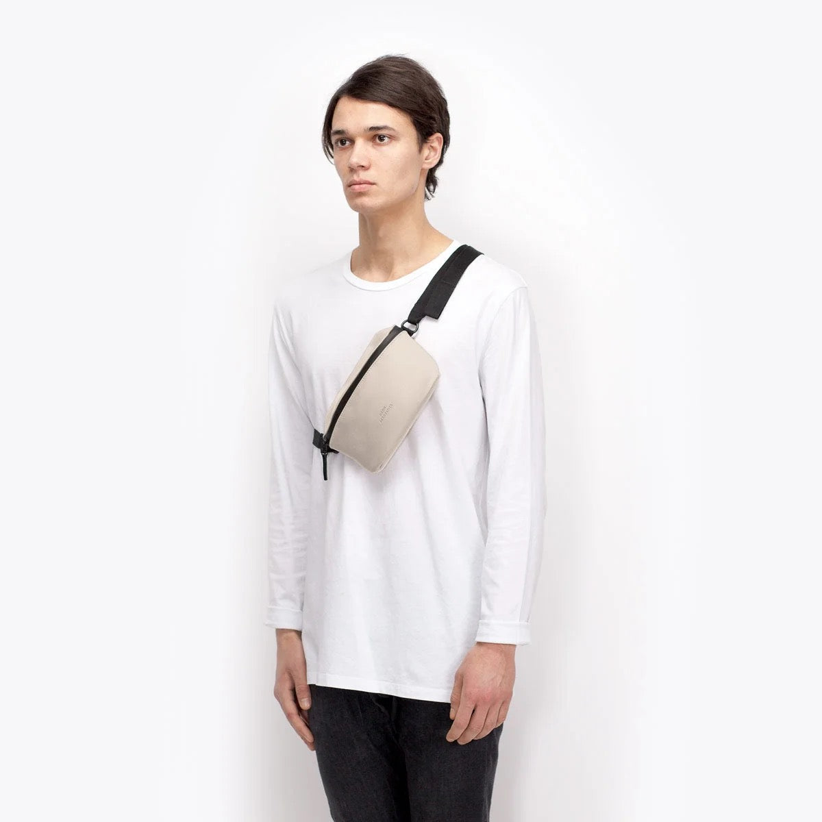 Jona Crossbody/Handbag in Light Sand