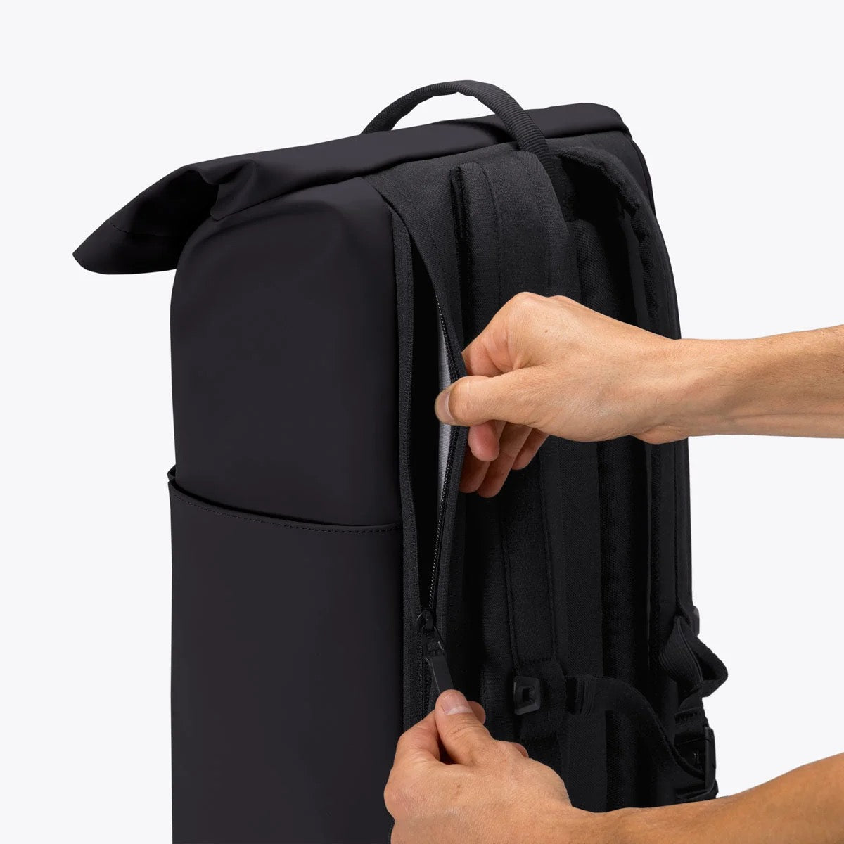 Yuto Backpack in Black