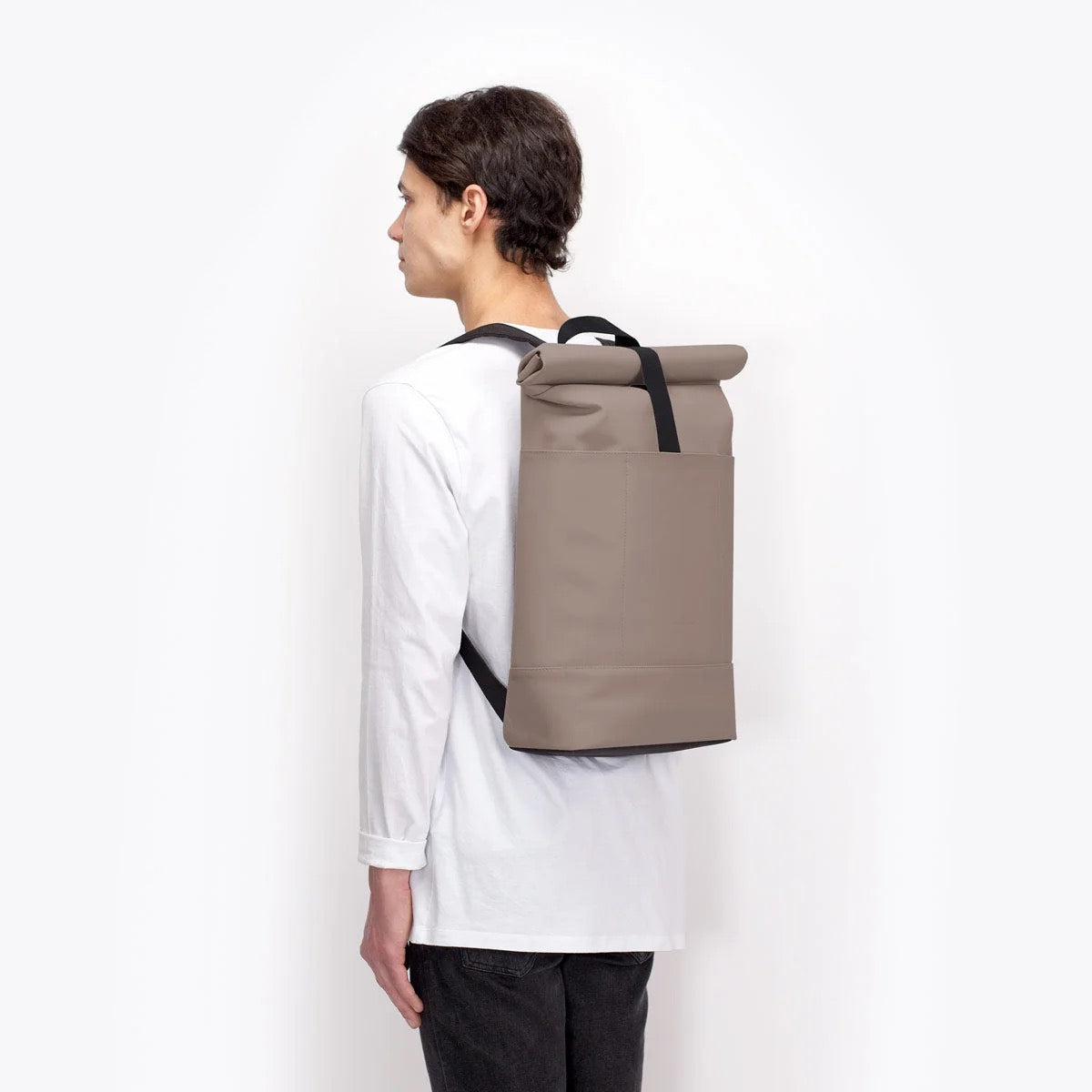 Hajo Medium in Dark Sand